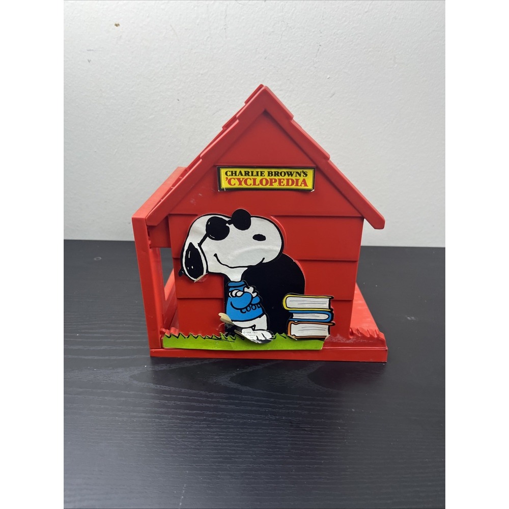 Vintage 1971 Snoopy Joe Cool Book Holder Peanuts Plastic Book Stand Desk Organiz